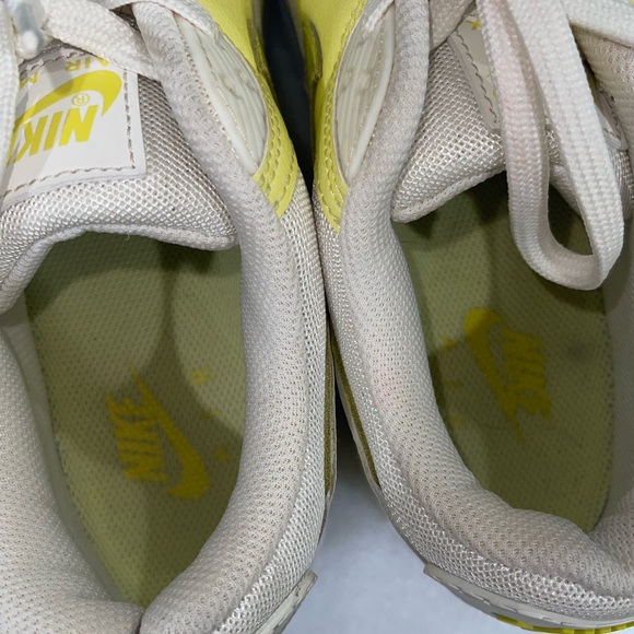 Nike Princess Charming shoes - Picture 5 of 7